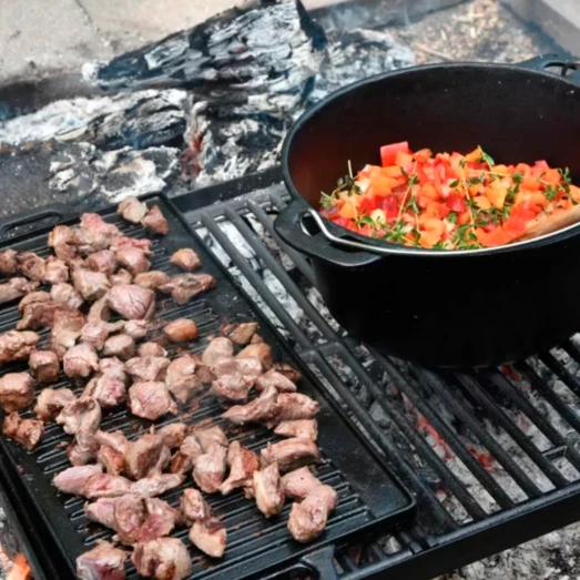 Bon-Fire Tilbehørssæt Med Gryder, Pander, Bordskåner Og Lågeløfter 2 Bon-Fire Tilbehørssæt Med Gryder, Pander, Bordskåner Og Lågeløfter - Billede 2